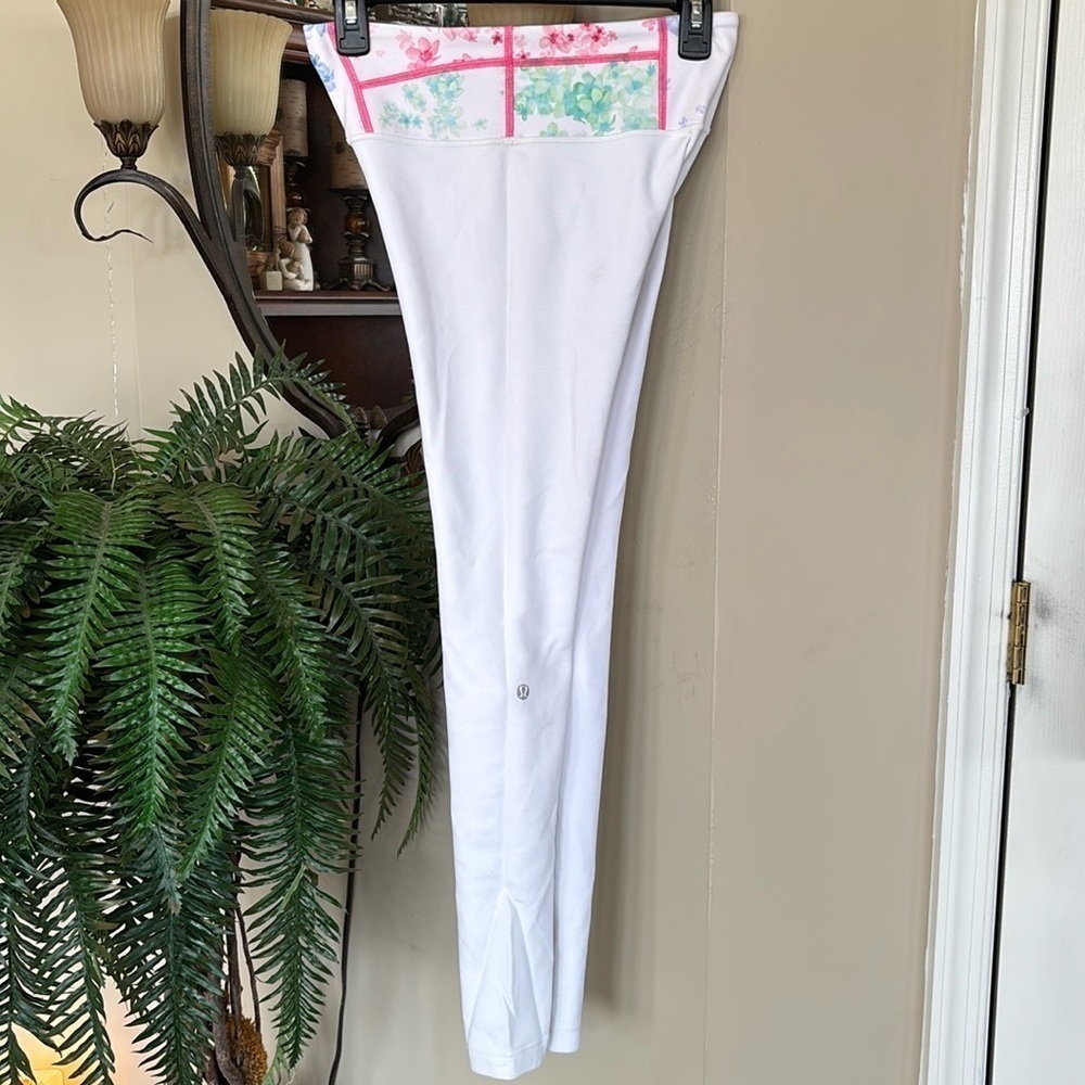 Lululemon Wunder Under Reversible Yoga Pants 2-in-1 White Leggings Pink Floral - Picture 16 of 16